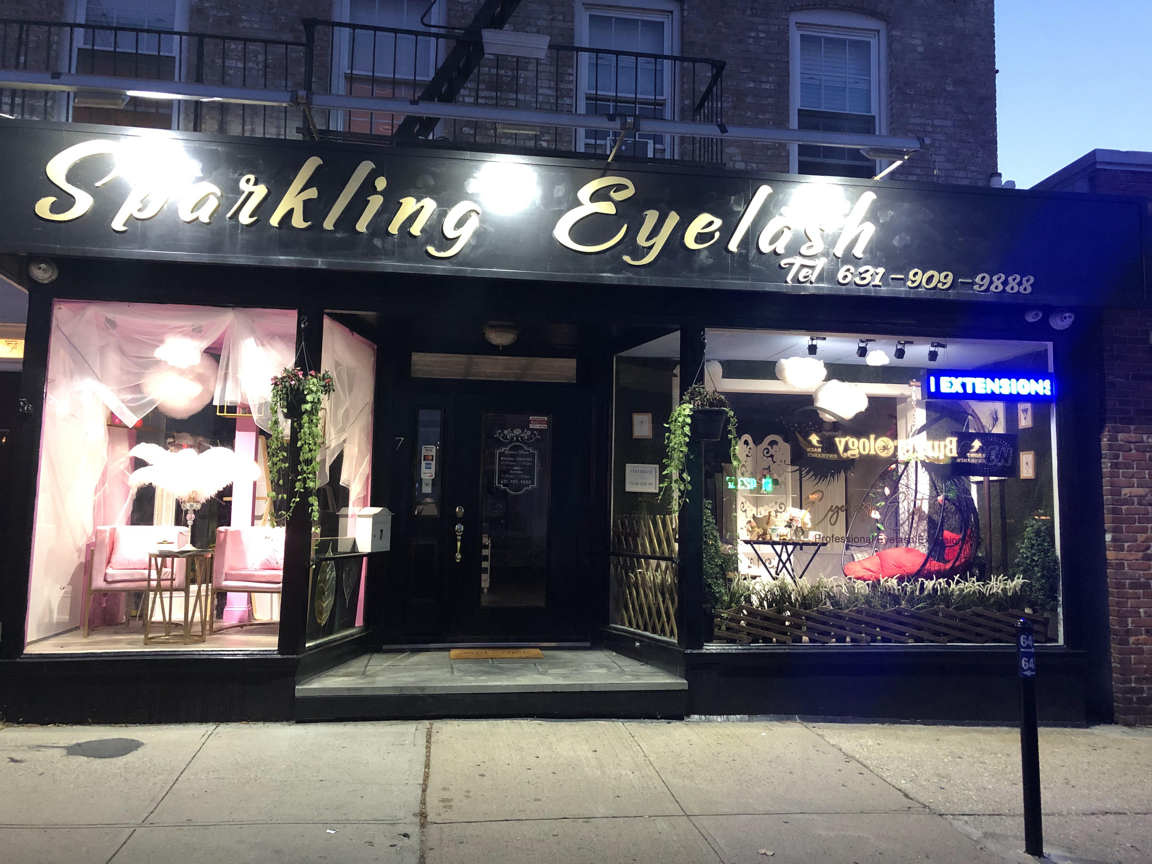 Sparkling Eyelash gallery image